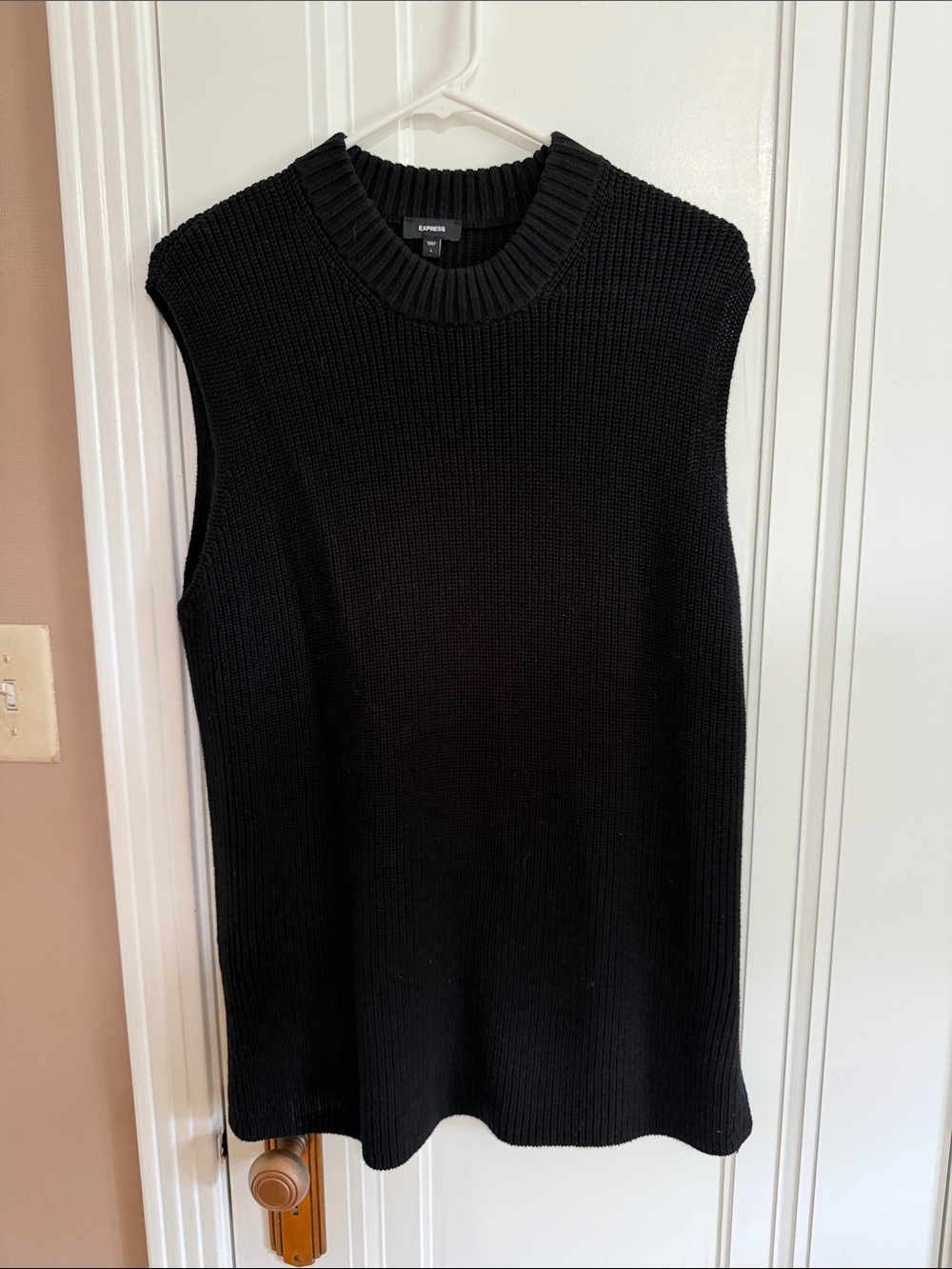 Express Black Ribbed Crewneck Sleeveless Sweater Vest